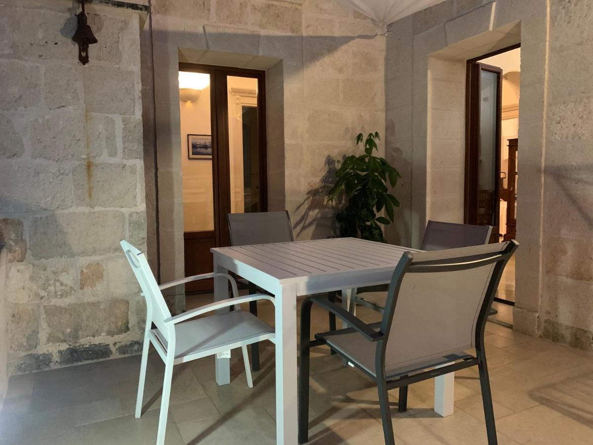 Palazzo Dei Gesuiti Appartamento Con Terrazza Privata Monopoli Luaran gambar