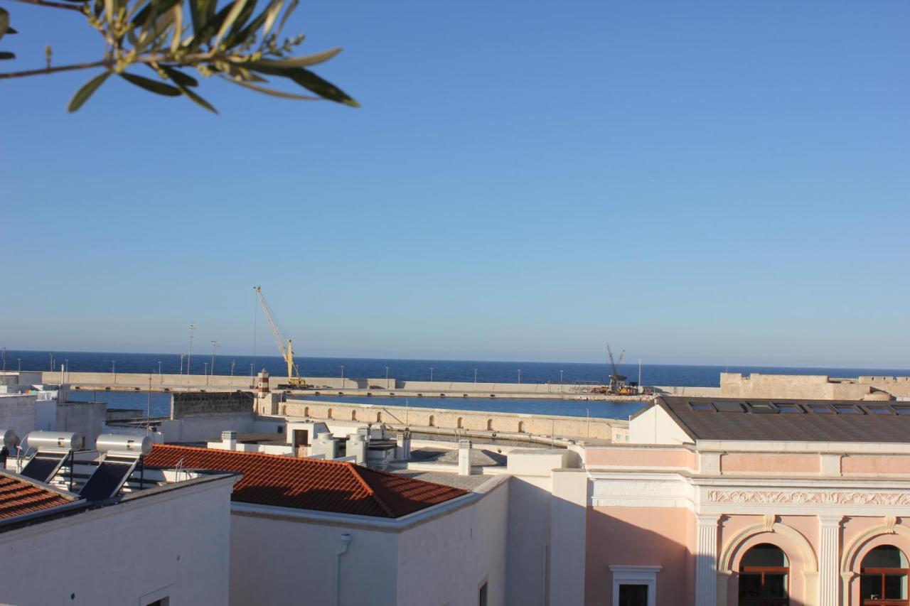 Palazzo Dei Gesuiti Appartamento Con Terrazza Privata Monopoli Luaran gambar